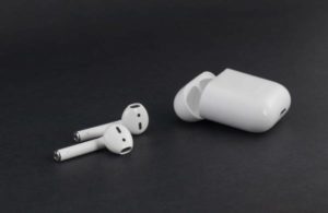 clean airpods