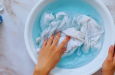 wie-weisse-kleidung-waschen